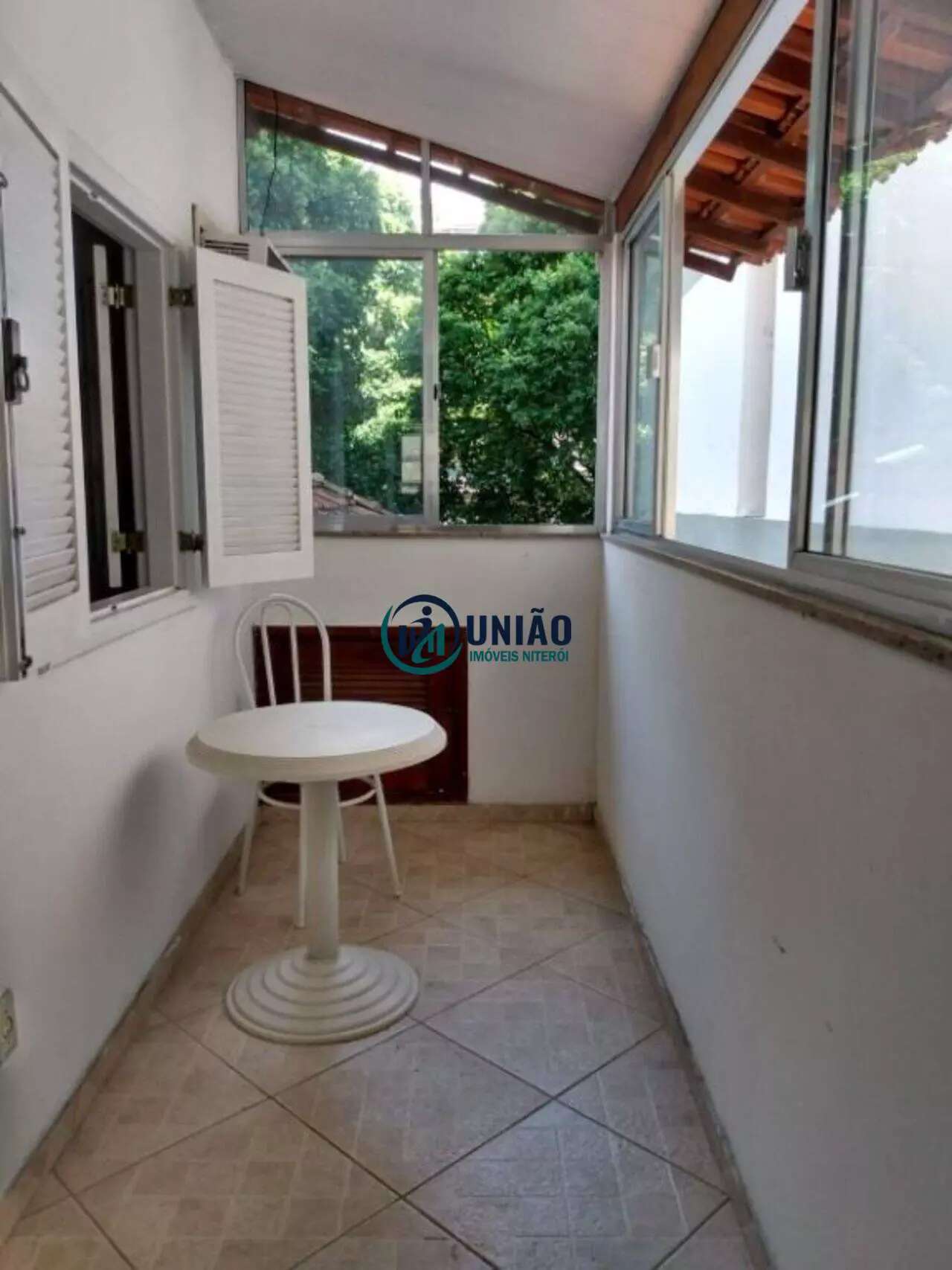 Apartamento duplex com 3 dormitórios, sendo uma suíte, no miolo do Jardim Icaraí!!